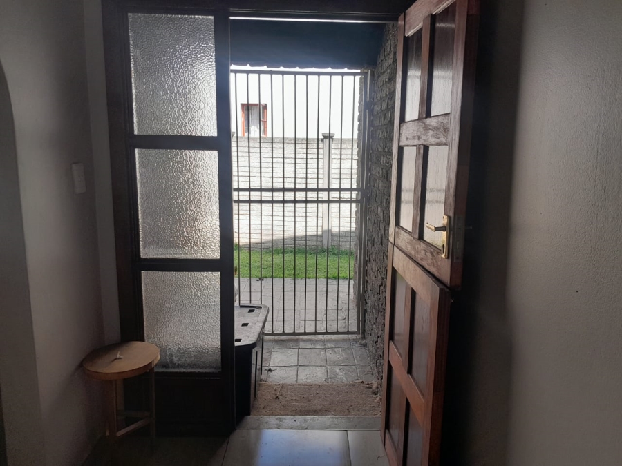 4 Bedroom Property for Sale in Oos Einde North West